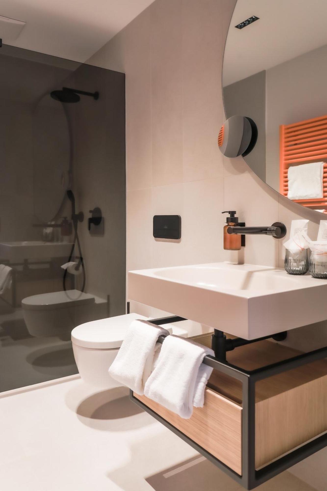 Art Hotel Ален Экстерьер фото